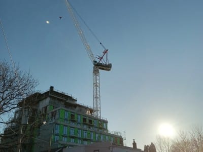 Rising above the Neighbourhood